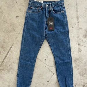 NEW Women's Levis 501 High Rise Skinny leg jeans size 26x28 Dark Blue Wash